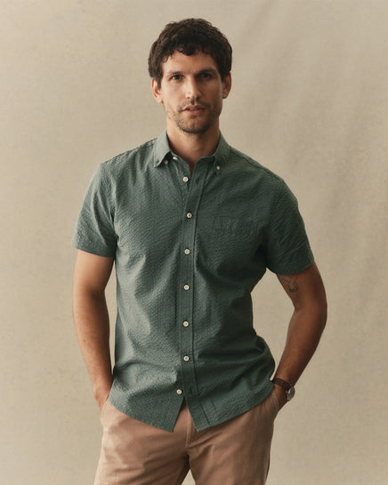 Taylor Stitch - The Jack Short Sleeve Jack in Deep Sea Seersucker