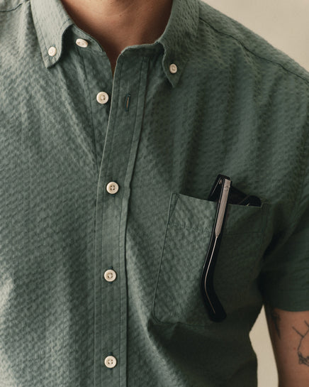 Taylor Stitch - The Jack Short Sleeve Jack in Deep Sea Seersucker