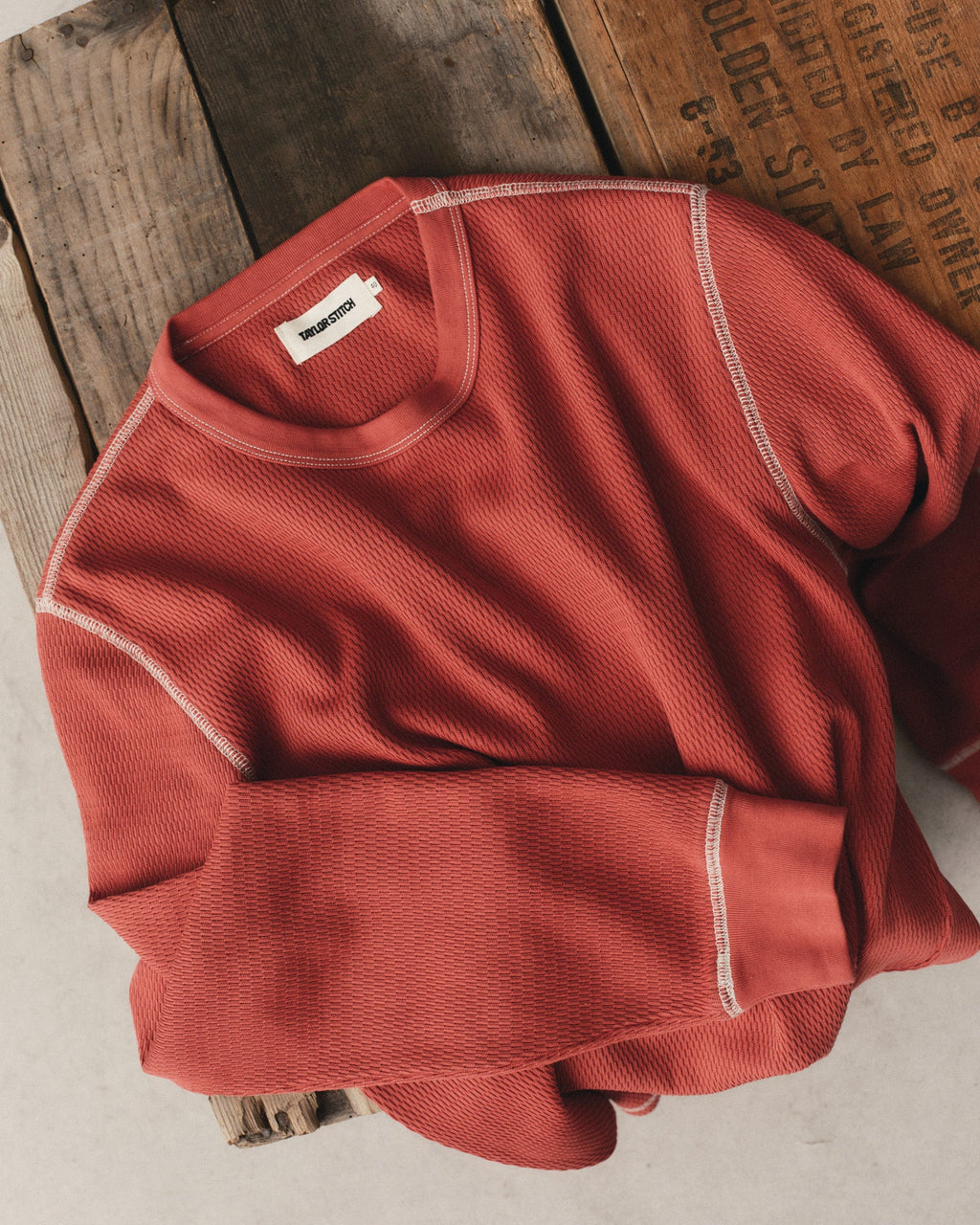 Taylor Stitch - The Organic Cotton Crew in Canyon Waffle