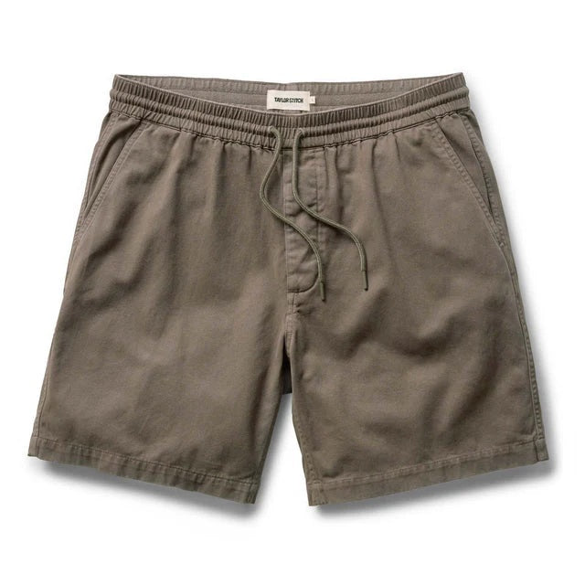Taylor Stitch - The Après Short in Organic Foundation Twill
