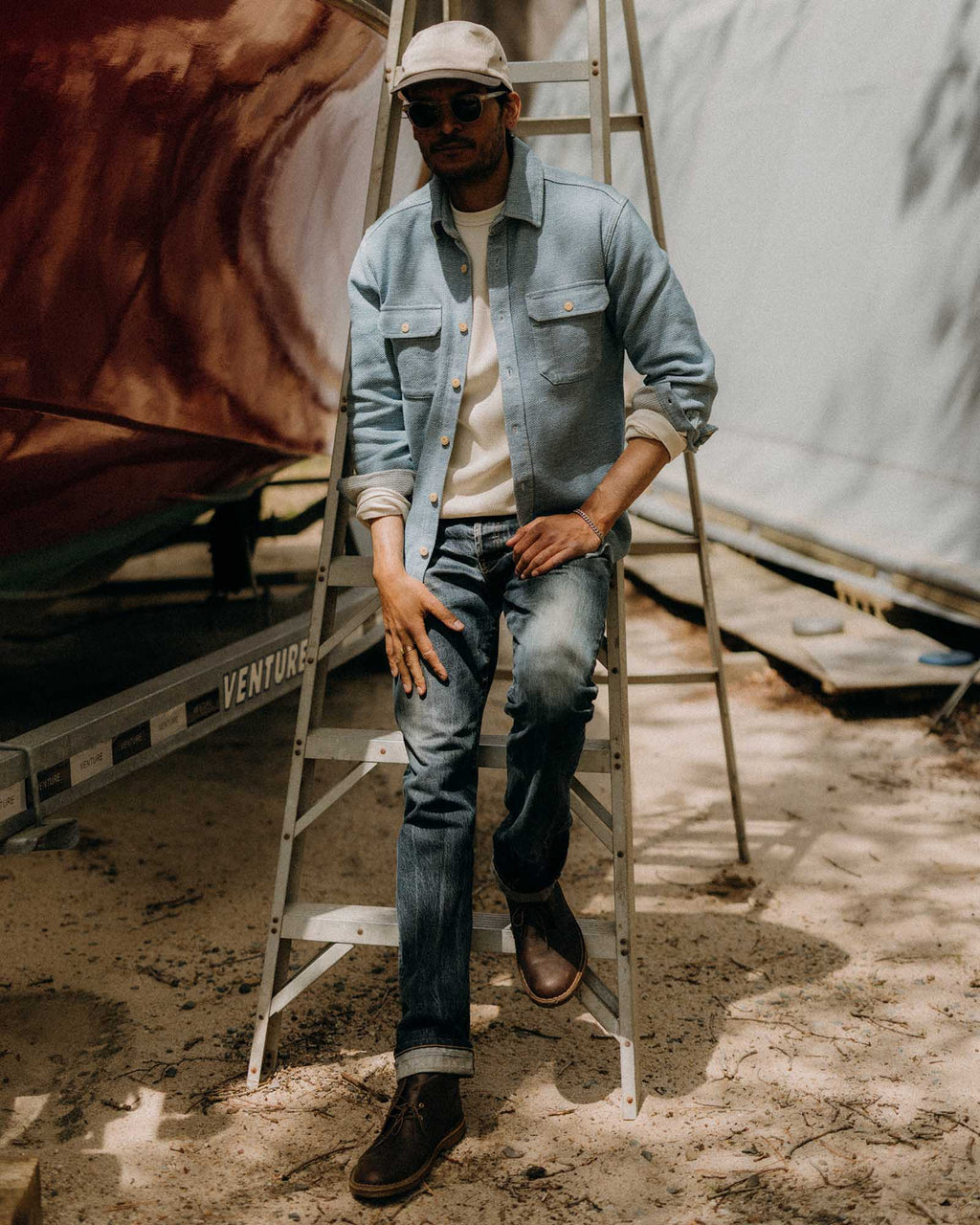 Taylor Stitch - The Division Shirt in Washed Indigo