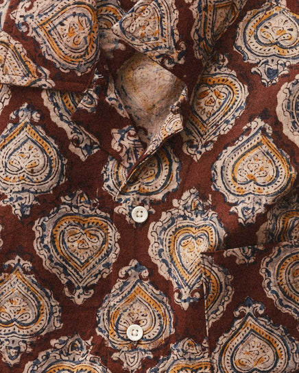 Taylor Stitch - The Hawthorne Shirt in Sangria Block Print