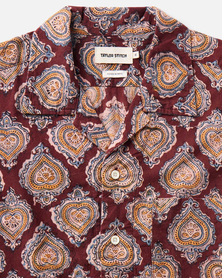 Taylor Stitch - The Hawthorne Shirt in Sangria Block Print