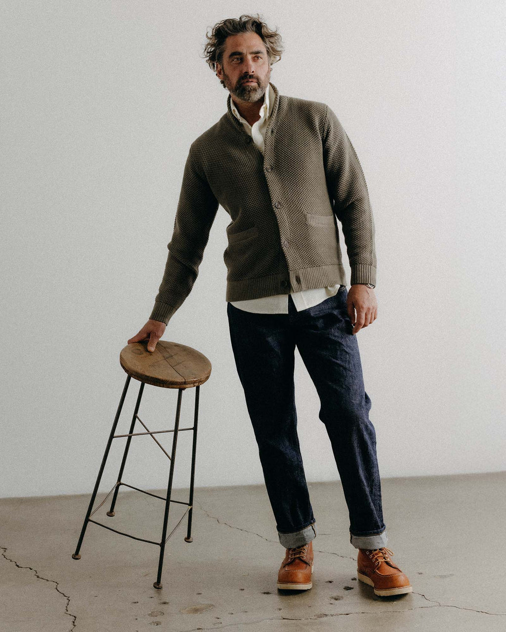 Taylor Stitch - The Crawford Sweater in Fatigue Olive