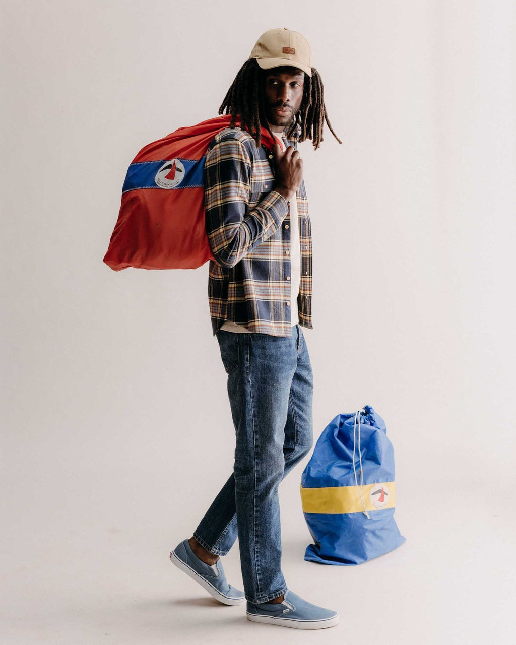 Taylor Stitch - The Democratic Jean in Mid Wash Organic Selvedge