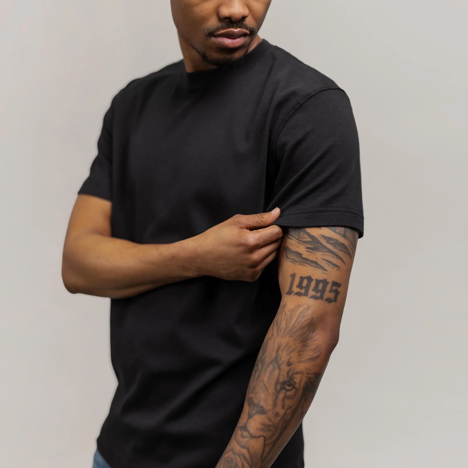 GETTEES - Classic Crew in Black