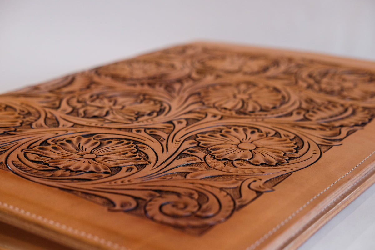 Twisted Arrow Goods - Sylvester Padfolio - Sheridan Collection