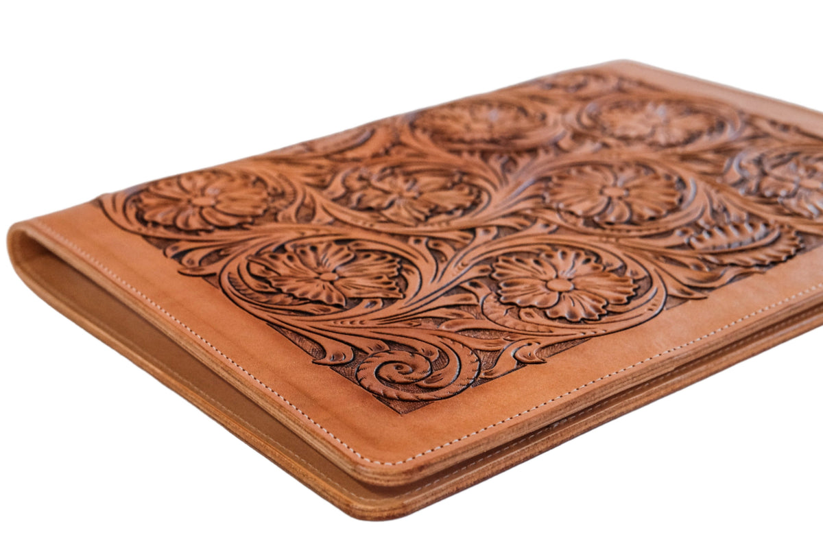 Twisted Arrow Goods - Sylvester Padfolio - Sheridan Collection